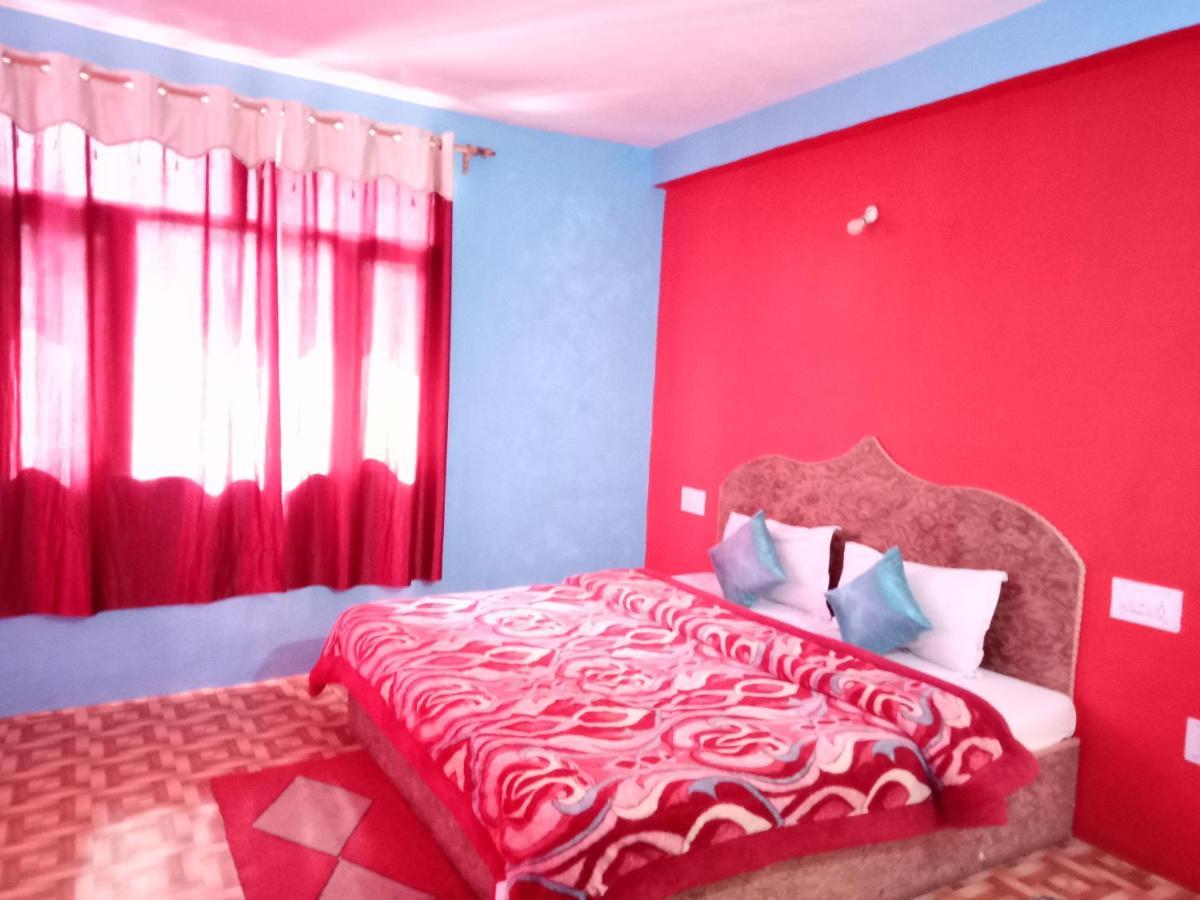 Non Stop Cafe Hostel & Stay Manāli Buitenkant foto
