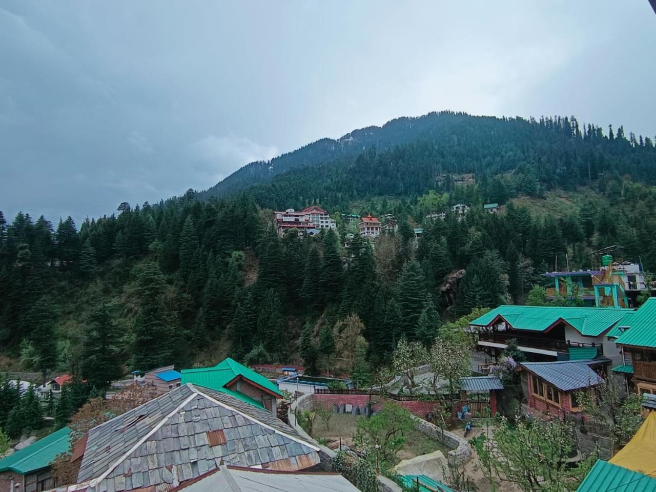 Non Stop Cafe Hostel & Stay Manāli Kamer foto