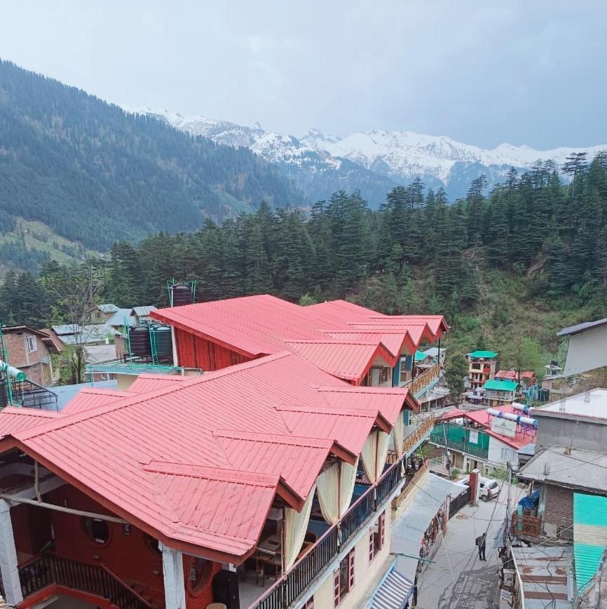 Non Stop Cafe Hostel & Stay Manāli Buitenkant foto